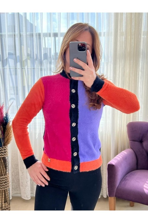 CHANEL ORJİNAL MARKA  YUMOŞ RENKLİ HIRKA
