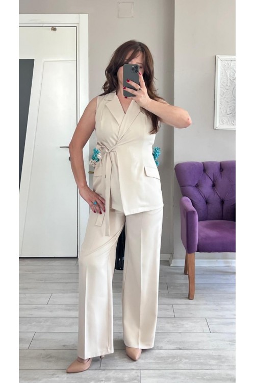 KUŞAKLI TAŞ RENGİ YELEK PANTOLON TAKIM